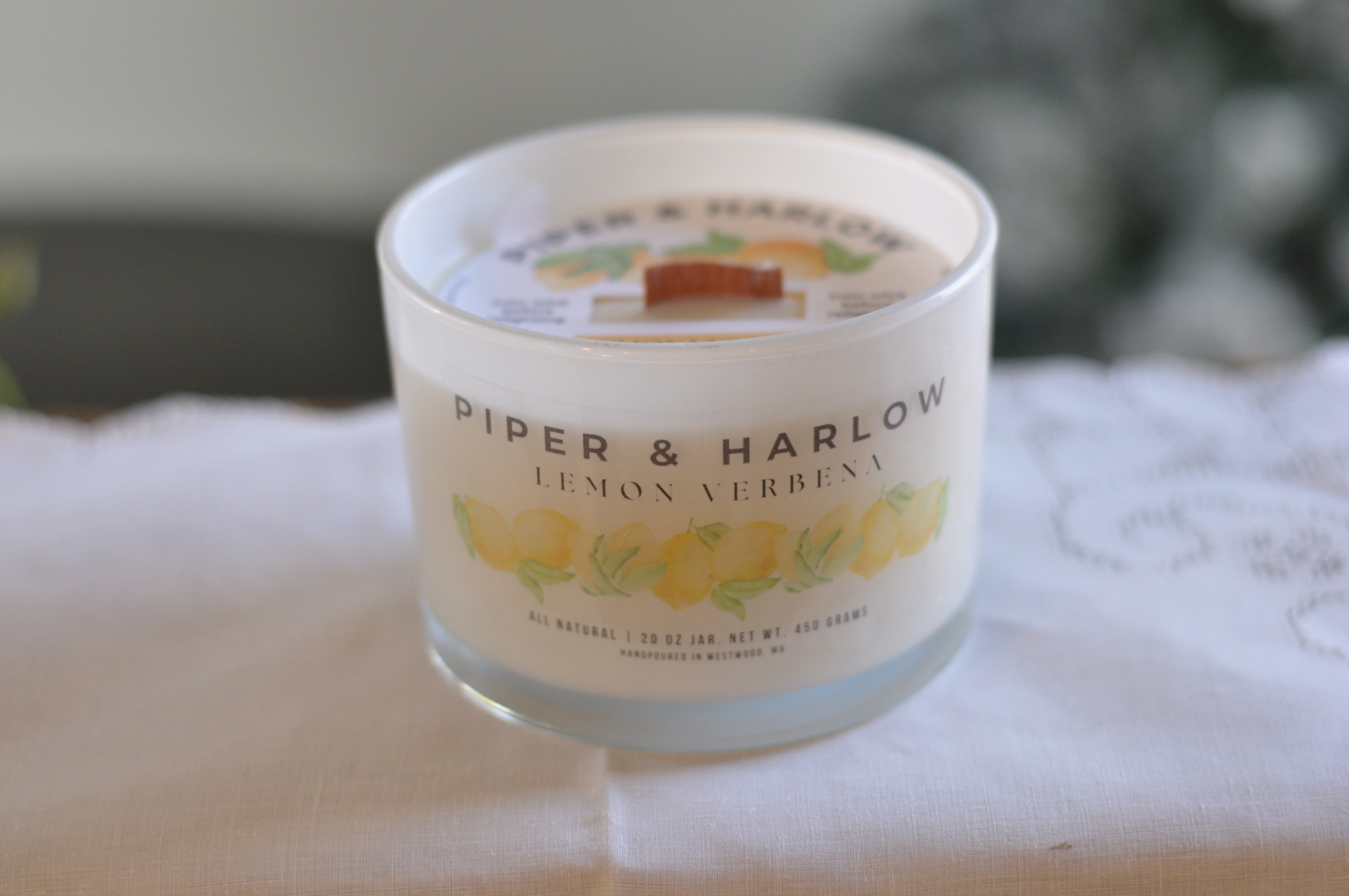 Lemon soy candle with wood wick