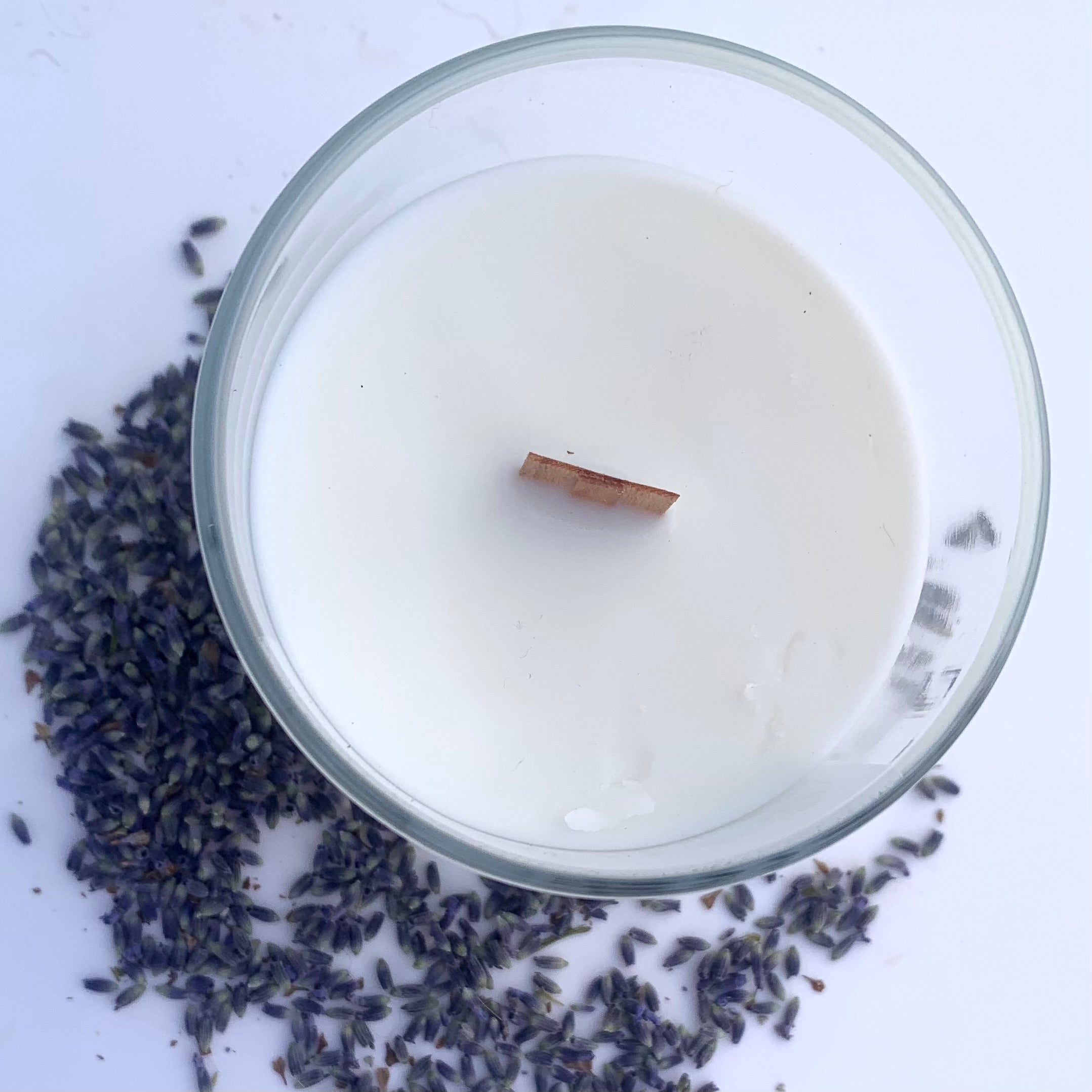 Lavender candle with wood wick and decorative lavender buds