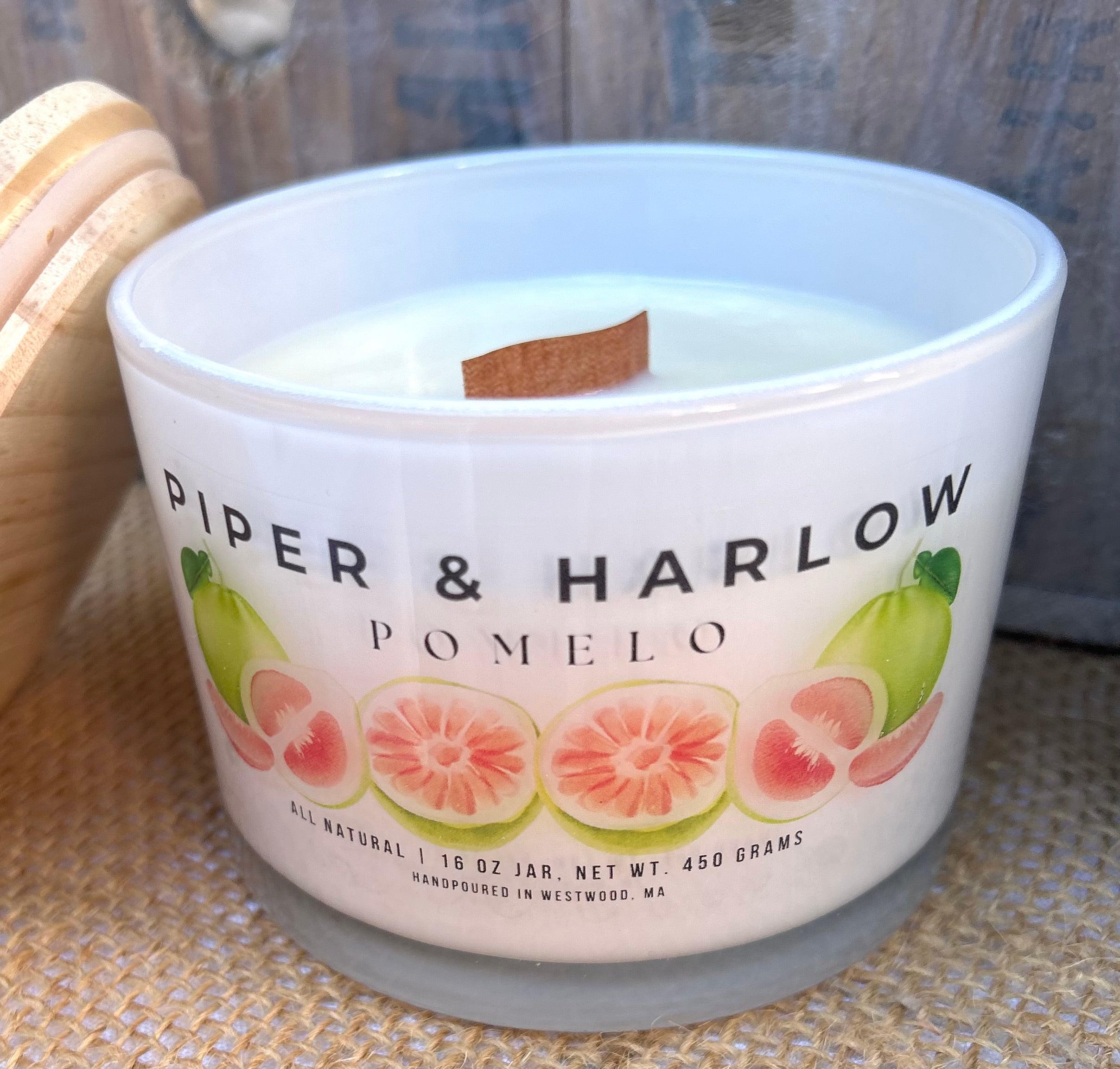 Pomelo large soy candle with s-wick